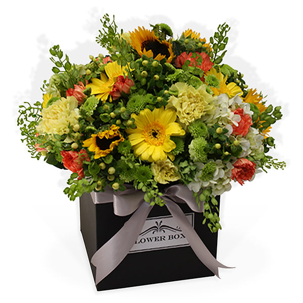 arreglo floral con rosas y gerberas