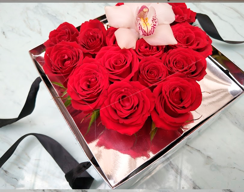 Rosas Rosas Premium y Orquídea | CRAZY LOVE
